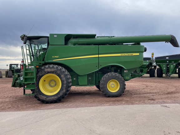 2021 John Deere S760 Combine
