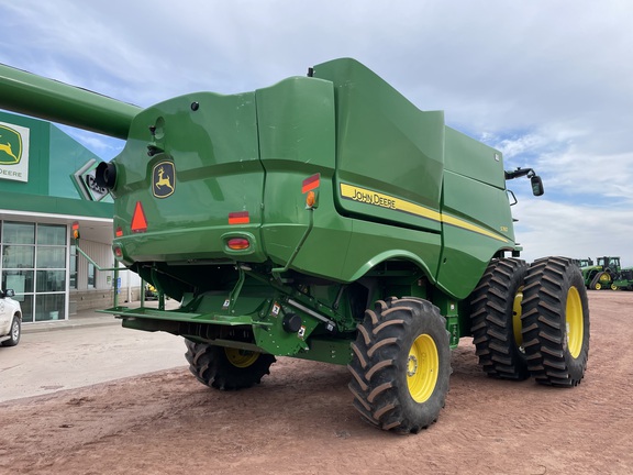 2021 John Deere S760 Combine