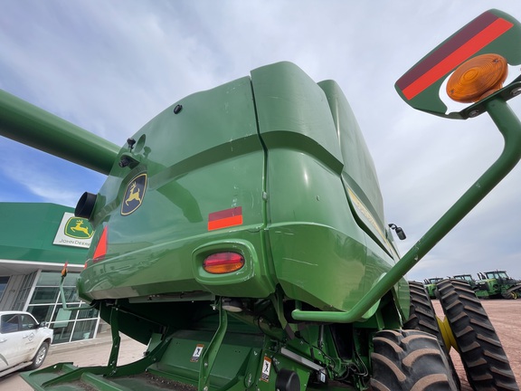 2021 John Deere S760 Combine