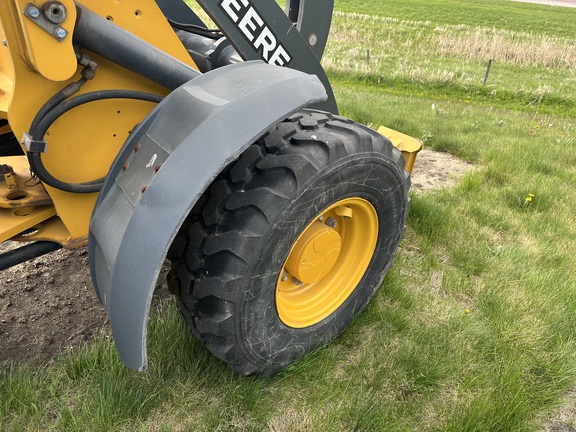 2024 John Deere 244 P Compact Utility Loader