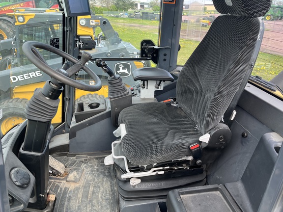 2024 John Deere 244 P Compact Utility Loader
