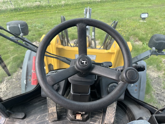 2024 John Deere 244 P Compact Utility Loader