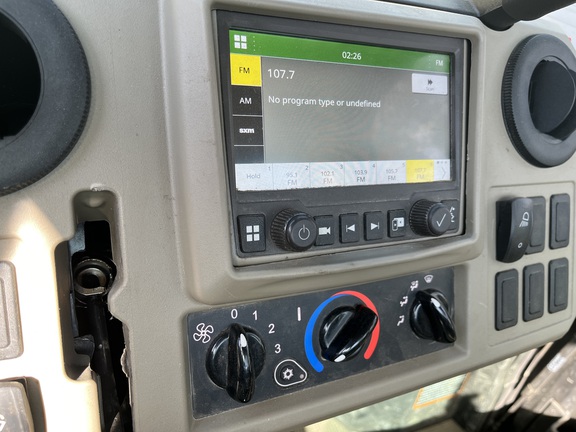 2024 John Deere XUV 835R ATV