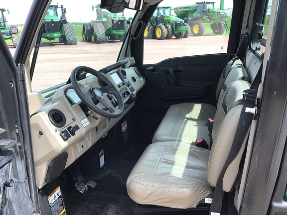 2024 John Deere XUV 835R ATV