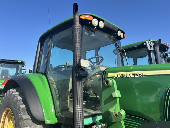 2003 John Deere 7520 Tractor