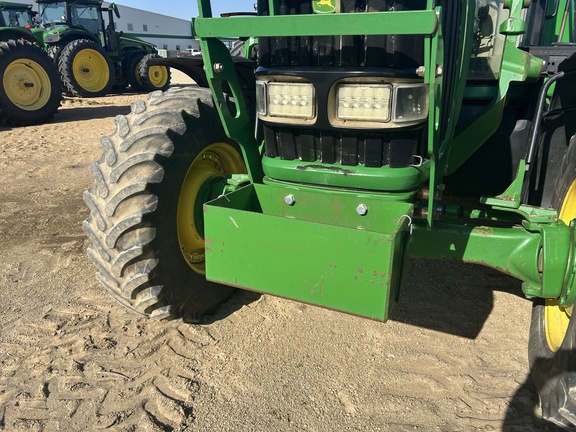 2003 John Deere 7520 Tractor
