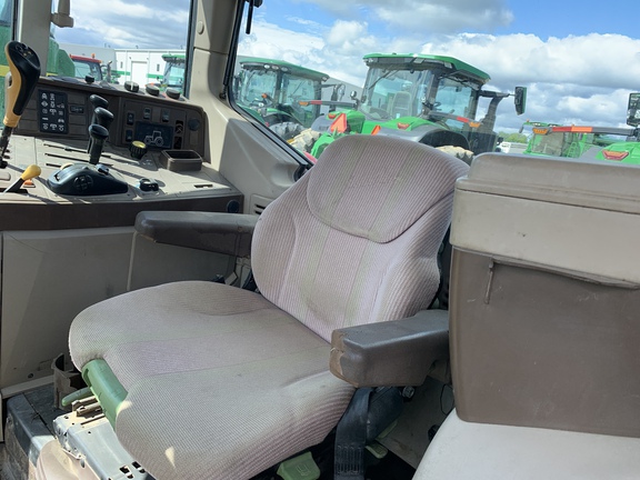 2003 John Deere 7520 Tractor