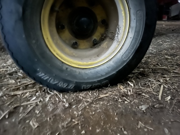 2000 Pequea 606 Header Transport