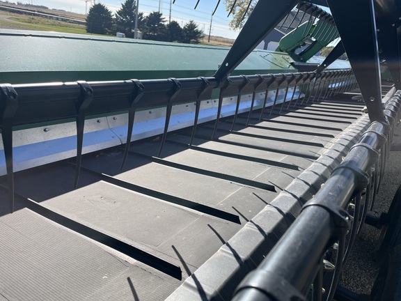 2012 John Deere 640FD Header Combine