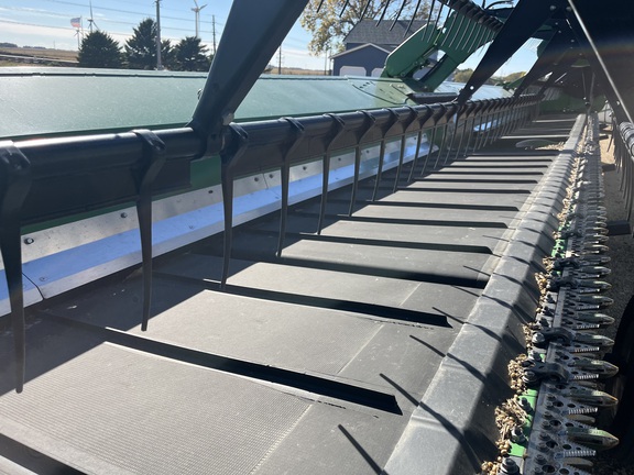 2012 John Deere 640FD Header Combine