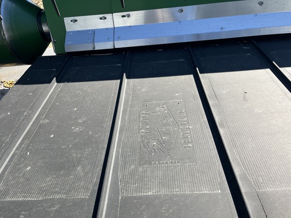 2012 John Deere 640FD Header Combine