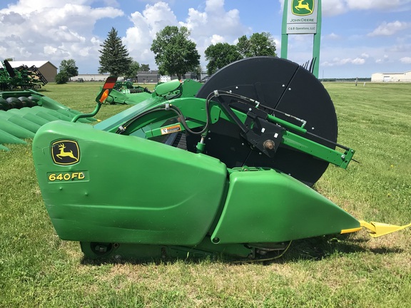 2012 John Deere 640FD Header Combine