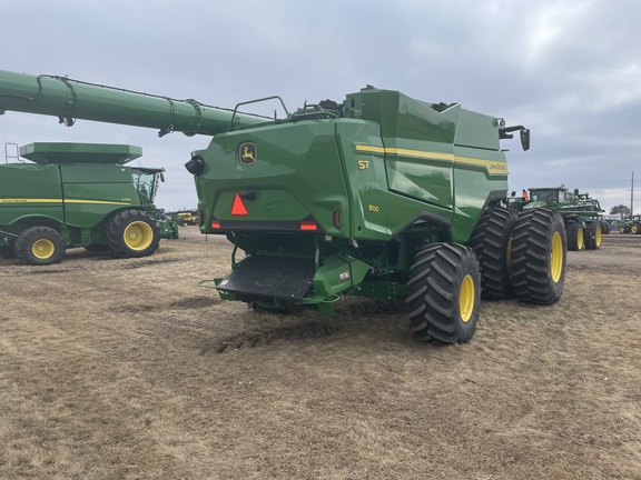 2025 John Deere S7 800 Combine