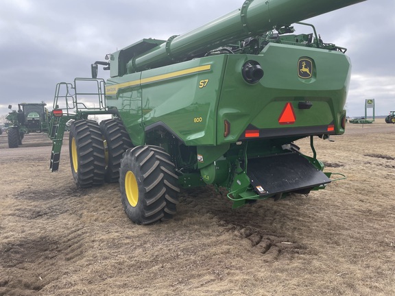 2025 John Deere S7 800 Combine