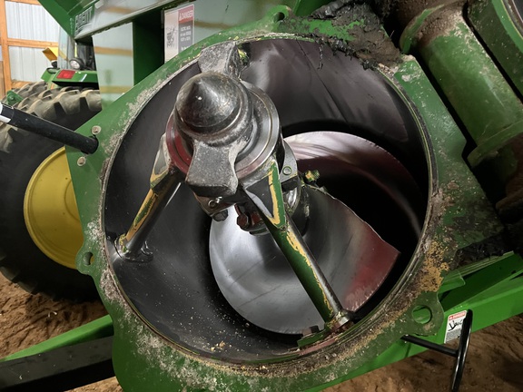 2017 Brent V1100 Grain Cart