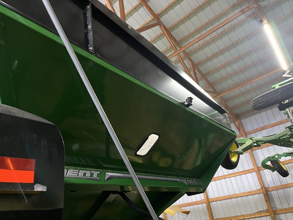2017 Brent V1100 Grain Cart
