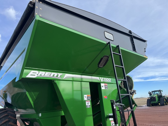 2017 Brent V1100 Grain Cart