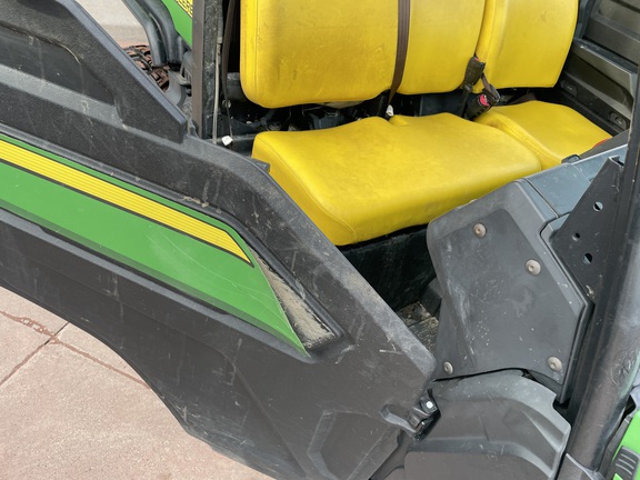 2020 John Deere XUV 835M ATV