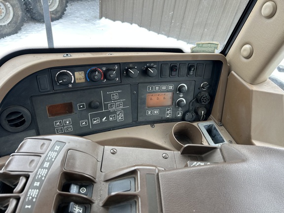 2010 John Deere 9330 Tractor 4WD