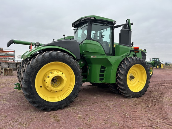 2025 John Deere 9R 390 Tractor 4WD