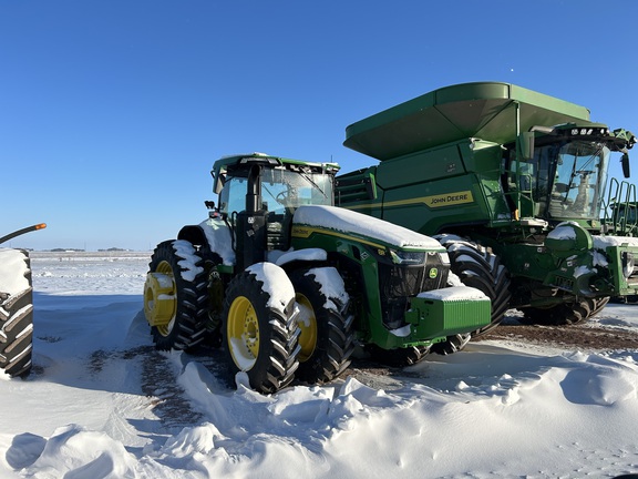 2025 John Deere 8R 410 Tractor