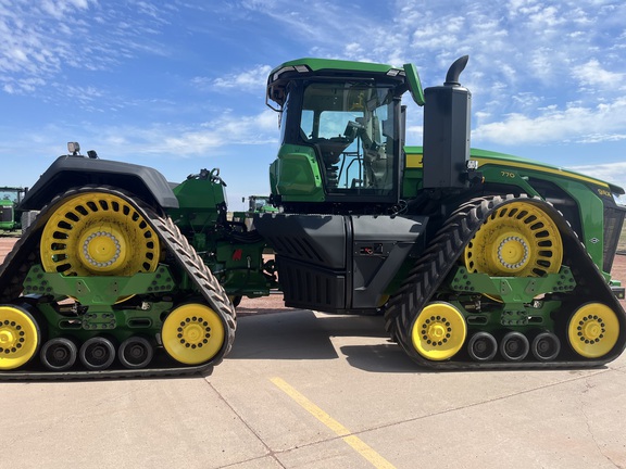 2025 John Deere 9RX 770 Tractor Rubber Track
