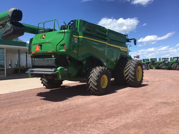 2025 John Deere X9 1100 Combine