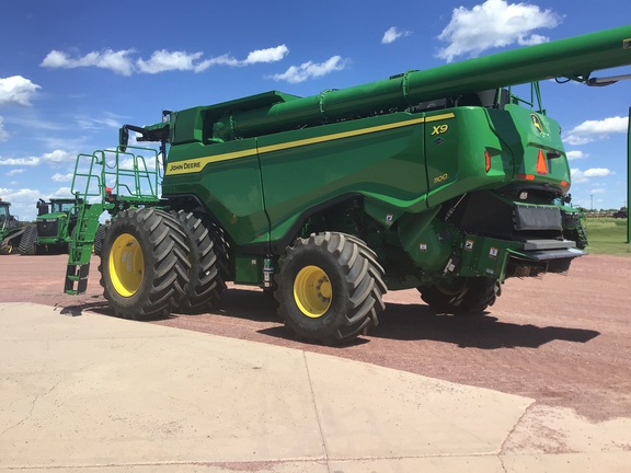 2025 John Deere X9 1100 Combine