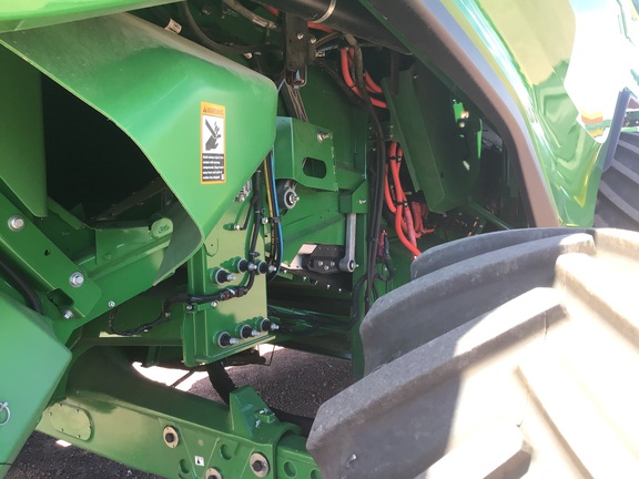 2025 John Deere X9 1100 Combine