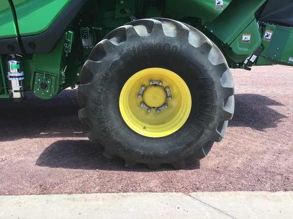 2025 John Deere X9 1100 Combine
