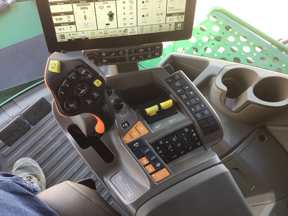 2025 John Deere X9 1100 Combine
