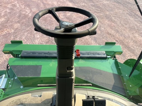 2025 John Deere X9 1100 Combine