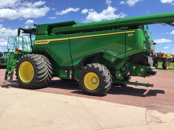 2025 John Deere X9 1100 Combine