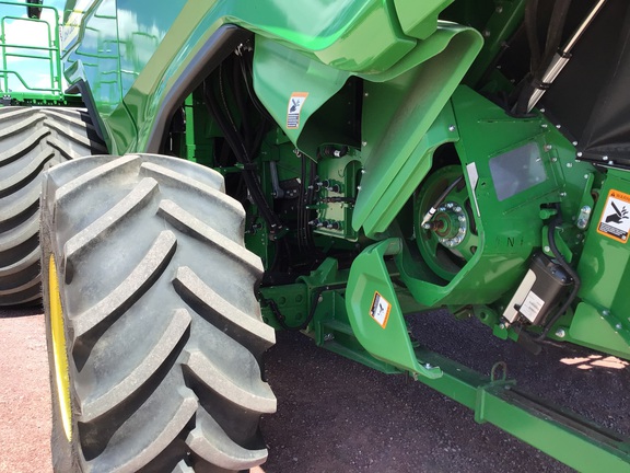 2025 John Deere X9 1100 Combine