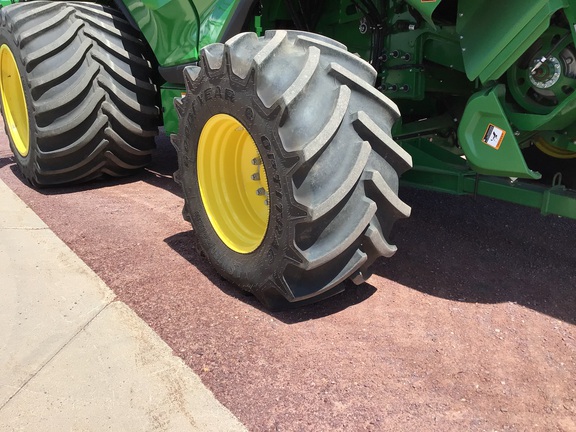 2025 John Deere X9 1100 Combine