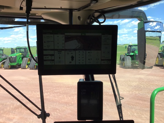 2025 John Deere X9 1100 Combine
