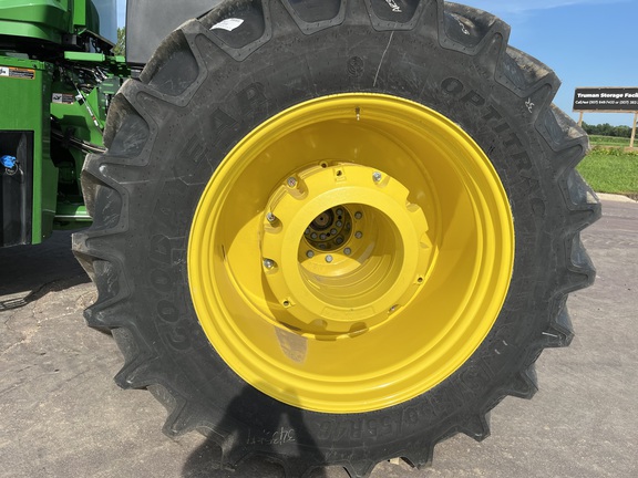 2025 John Deere 9R 590 Tractor 4WD