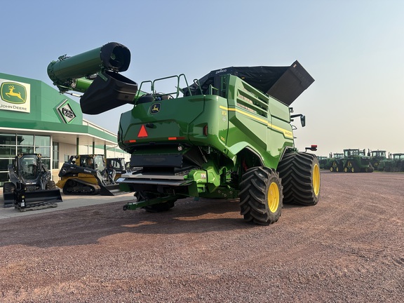 2025 John Deere X9 1100 Combine