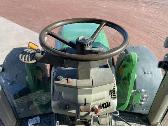 2003 John Deere 7520 Tractor