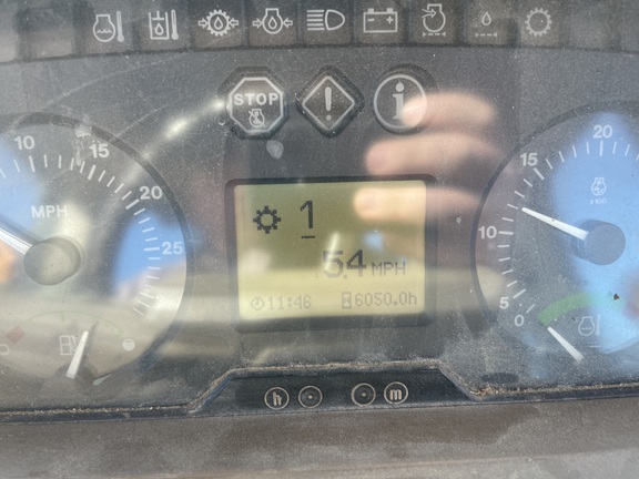 2003 John Deere 7520 Tractor