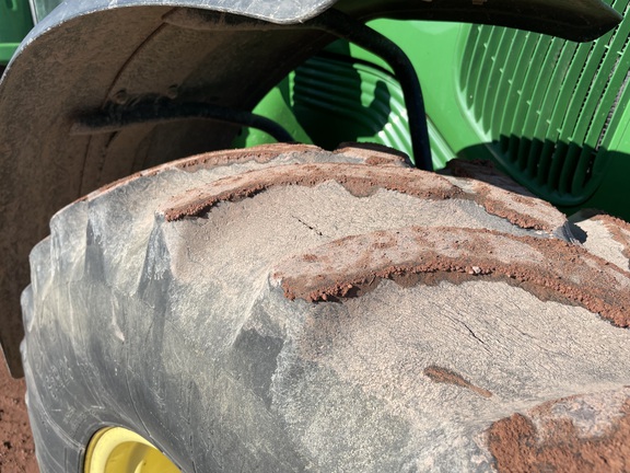 2003 John Deere 7520 Tractor