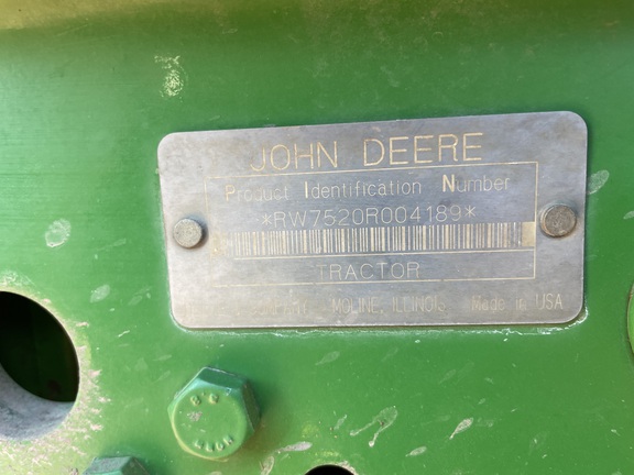 2003 John Deere 7520 Tractor