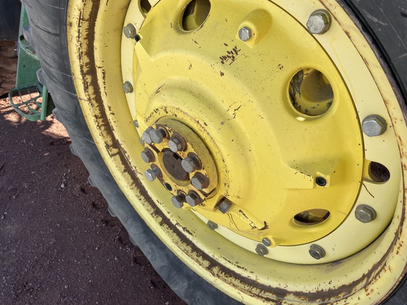 2003 John Deere 7520 Tractor