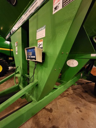 Brent 976 Grain Cart