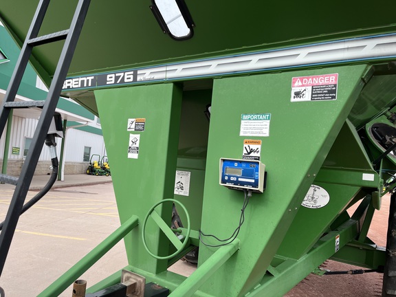 Brent 976 Grain Cart