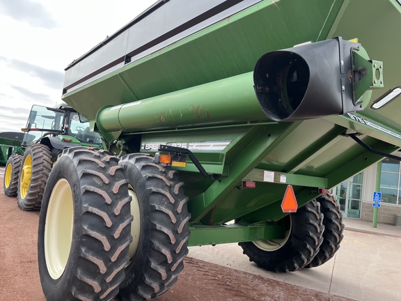 Brent 976 Grain Cart