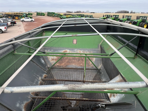 Brent 976 Grain Cart