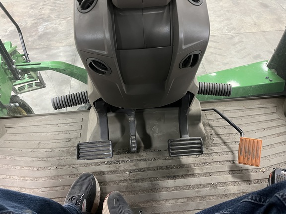 2021 John Deere 8RT 370 Tractor Rubber Track