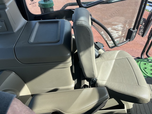 2021 John Deere 8RT 370 Tractor Rubber Track