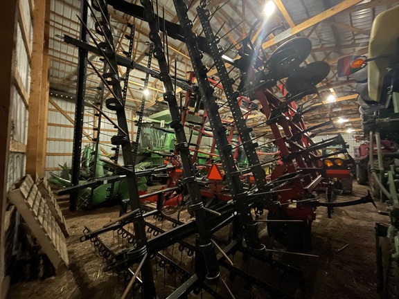 2010 Case 200 Field Cultivator